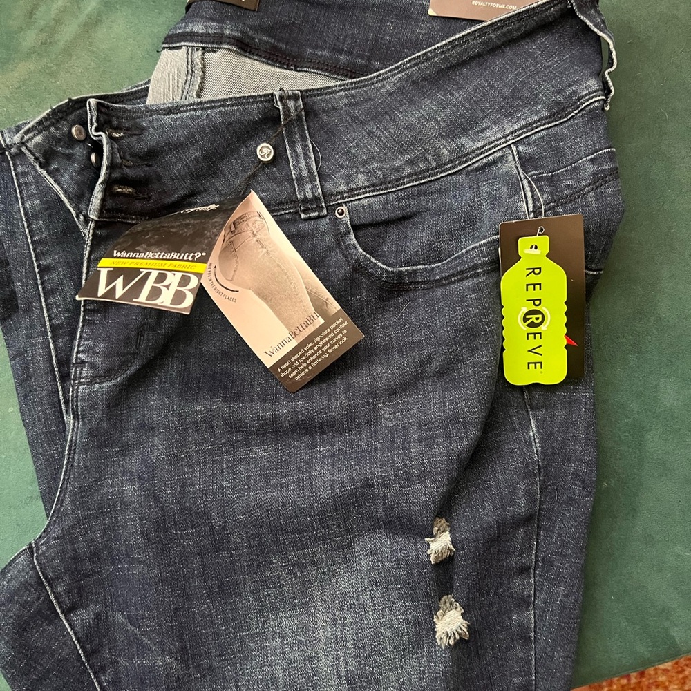 NWT - WBB Royalty For Me Jeans!